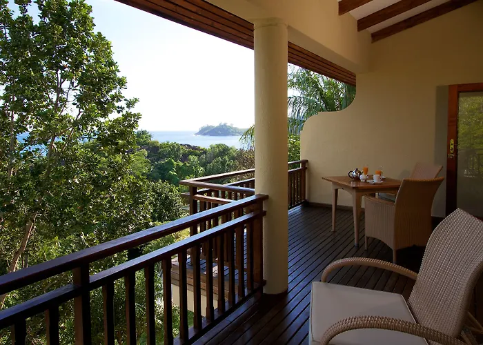 Valmer And Hotel Baie Lazare (Mahe)