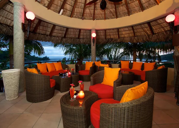 Hotel Valmer And Baie Lazare (Mahe)