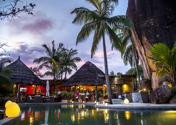 Hotel Valmer And Baie Lazare (Mahe)