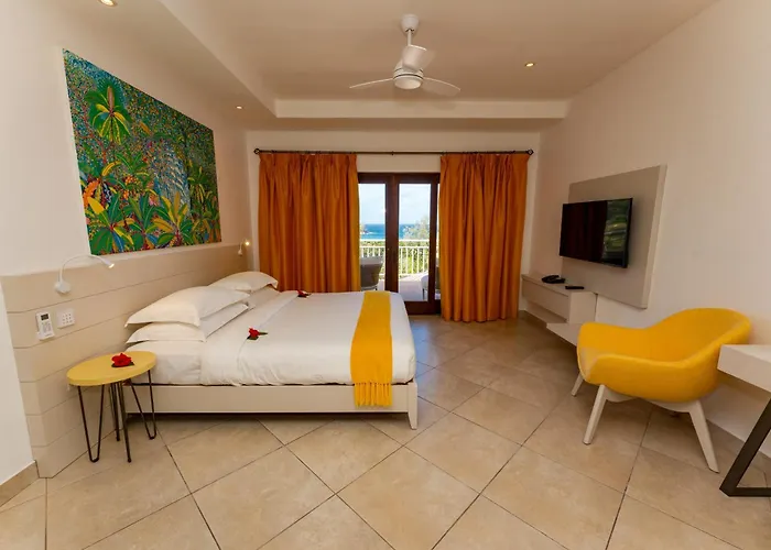 Valmer And Hotel Baie Lazare (Mahe)